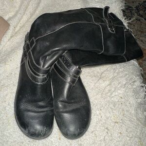 women’s zip up boots